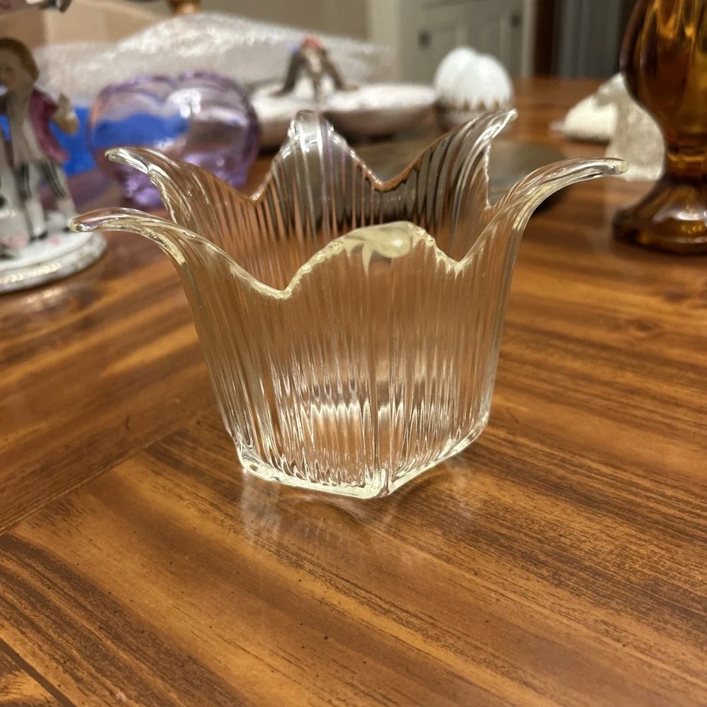 Ribbed Clear‎ Glass Lotus Flower Candle Holder Dip Bowl Candy Dish